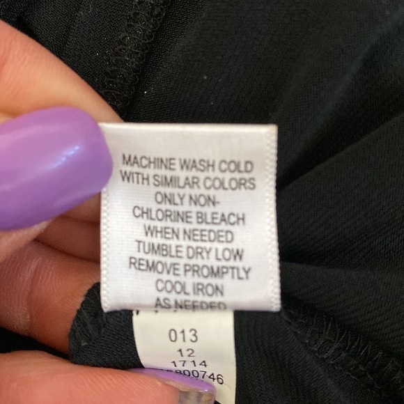 Merona black v-neck wrap dress with ruffled collar and neckline. Size small - Picture 9 of 9